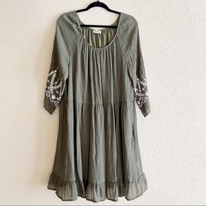 Boho style 3/4 sleeve ruffle hem dress